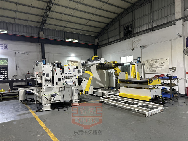 自動(dòng)開(kāi)卷整平送料沖壓三合一送料機(jī)整平量采用電動(dòng)調(diào)節(jié)方式的好處有哪些？